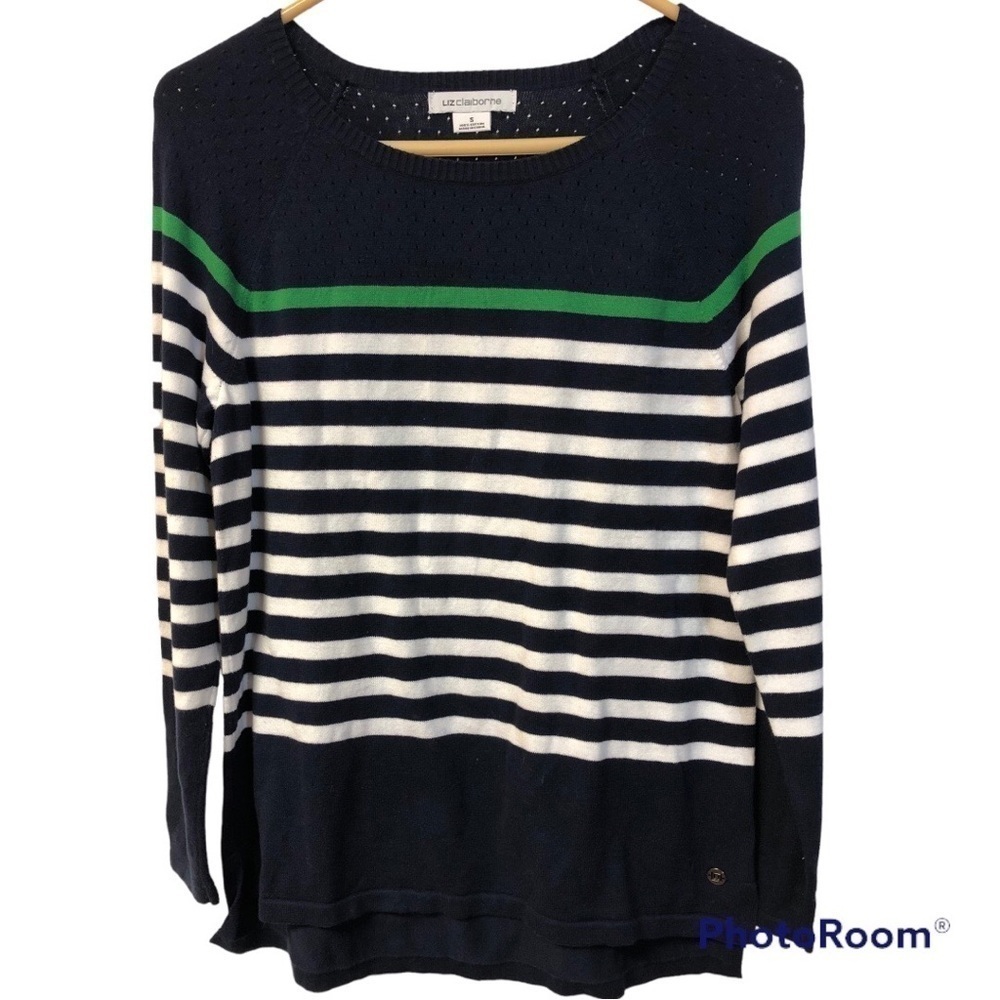 LIZ CLAIBORNE LIGHTWEIGHT SWEATER